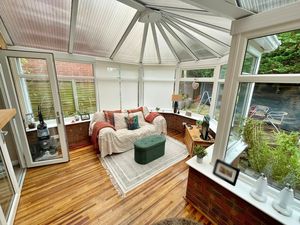 Photo 27- click for photo gallery